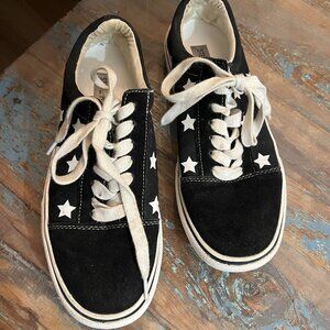 Steve Madden Emile Star Sneakers Suede Black & White, SZ 7.5
